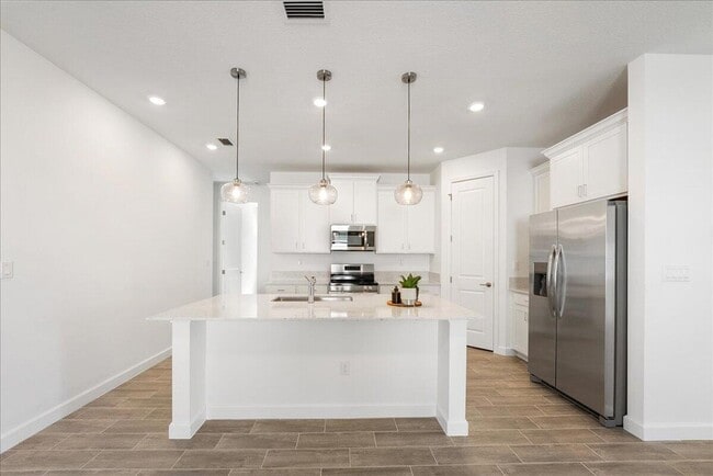 Building Photo - 3526 Angler Dr