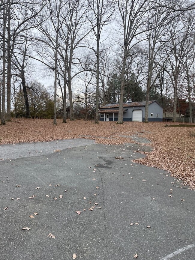 Building Photo - 2812 Kecoughtan Rd