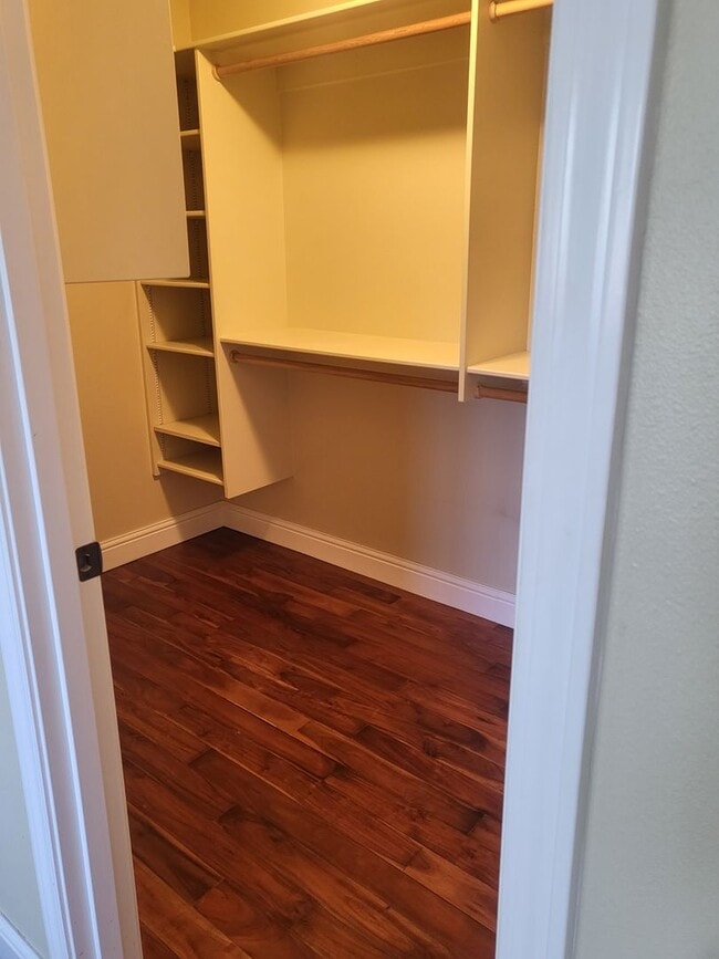 Building Photo - 3 bed 2 bathHome for Rent in Grants Pass