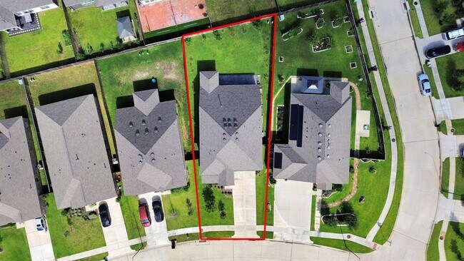 Building Photo - 6331 Cambrai Wood Ln
