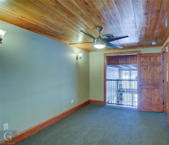 Building Photo - 716 Edwards St