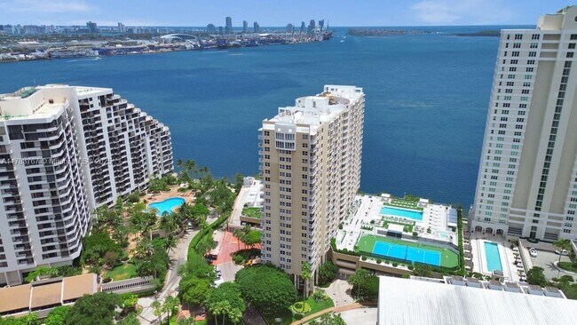 Building Photo - 770 Claughton Island Dr
