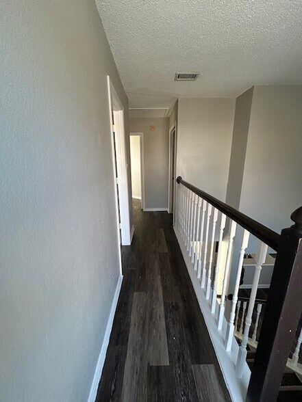 Building Photo - 4729 Waterway Dr N