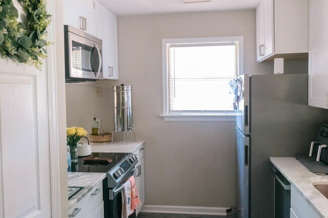 Building Photo - 2597 Panther Creek Rd