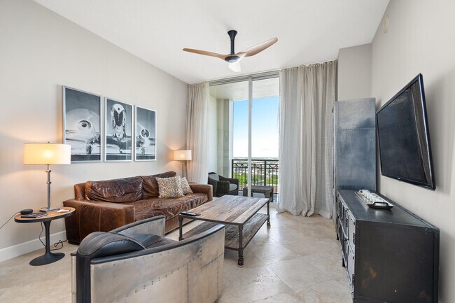 Building Photo - 550 Okeechobee Blvd