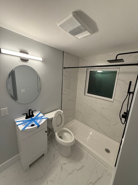 Building Photo - 87 E 4th Ave