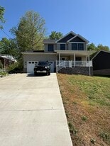 Building Photo - 287 Hampton Rd