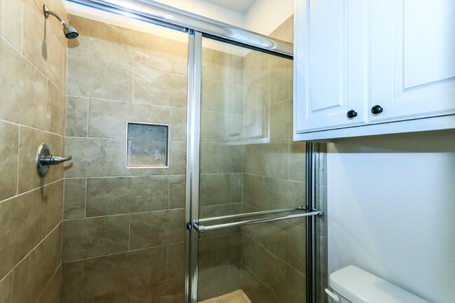 Building Photo - First Full Month's Rent Free! New Cooper M...