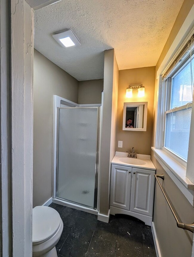 Building Photo - 1668 Crafton Blvd