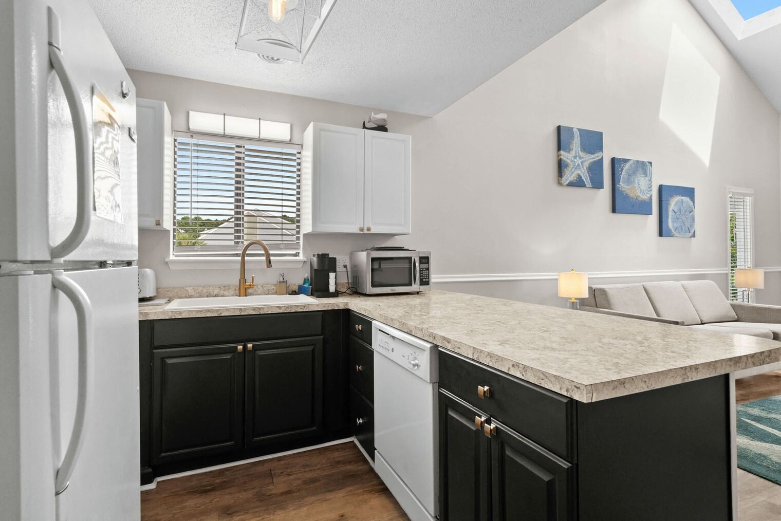 Building Photo - 1890 Colony Dr