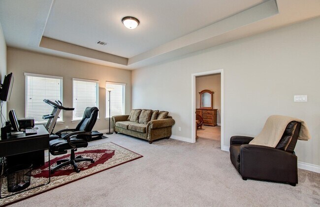 Building Photo - 10838 Bouldin Creek