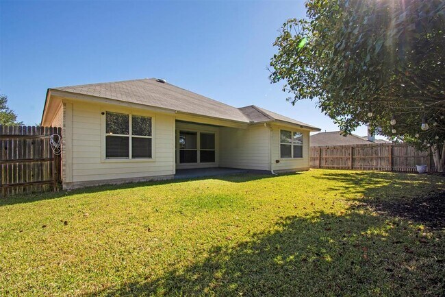 Building Photo - 3300 Winding Shore Ln