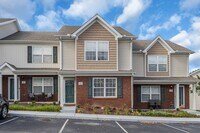 Building Photo - Townhome close to Brentwood and Antioch, w...