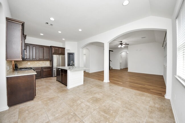 Building Photo - 17010 Upper Ridge Ln