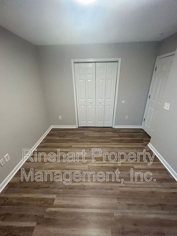 Building Photo - 1379 Pampas Cir