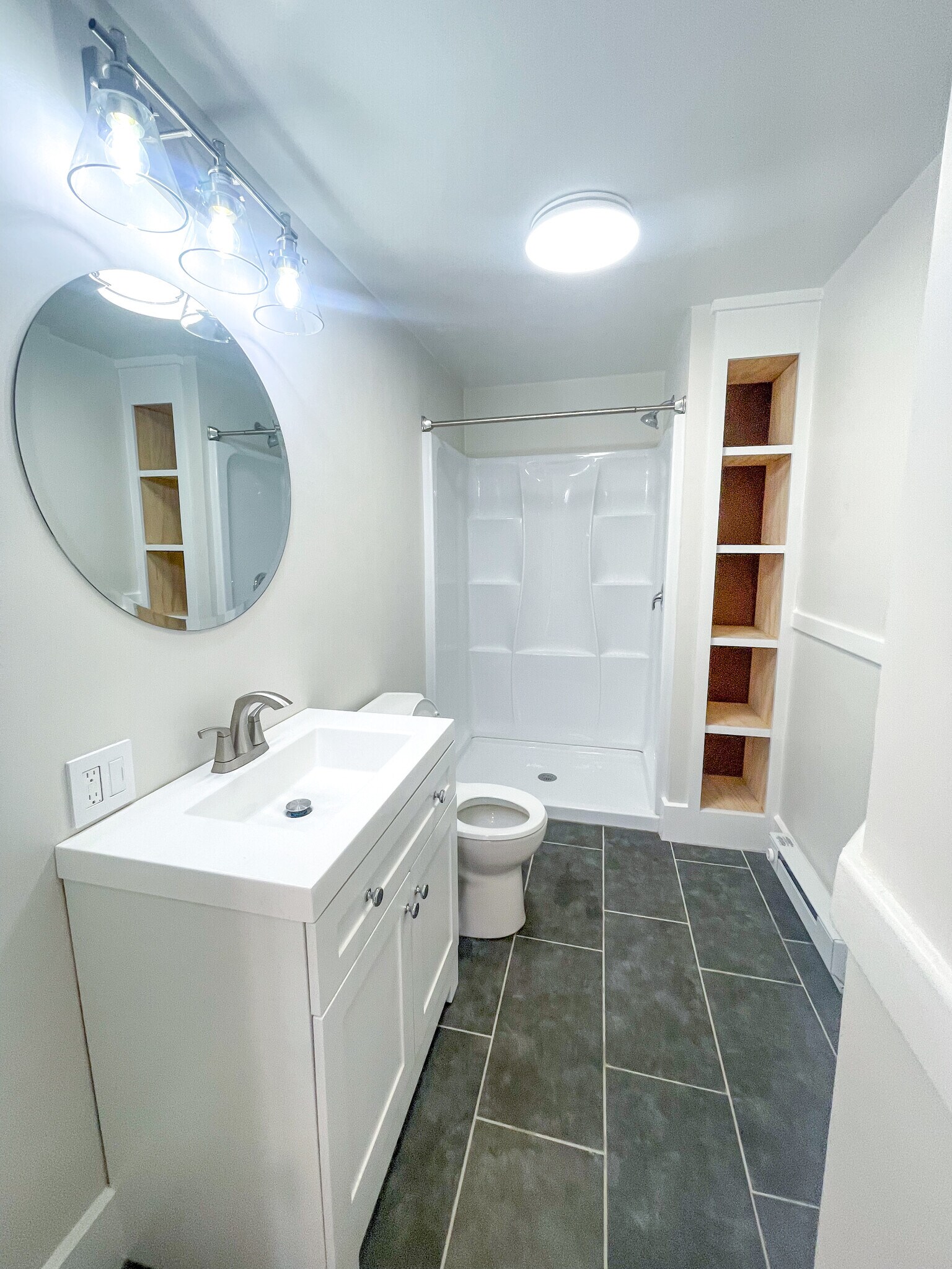 Bathroom - 14 Schley St
