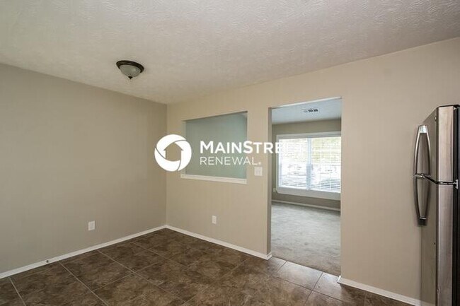 Building Photo - 3 Bedroom Pet-Friendly Home in Stone Mountain, GA with Main Street Renewal
