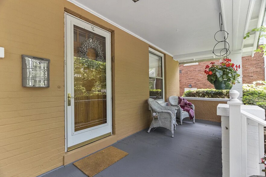 Building Photo - 2353 Ridge Ave