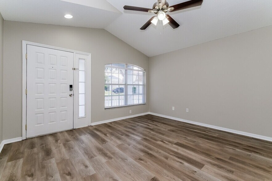 Building Photo - 6123 Sand Key Ln