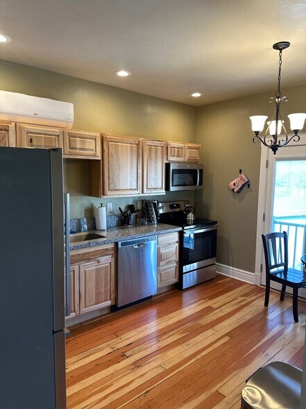 Building Photo - 1309 Michigan Ave