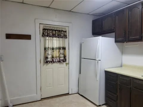 Building Photo - 313 E 2nd St