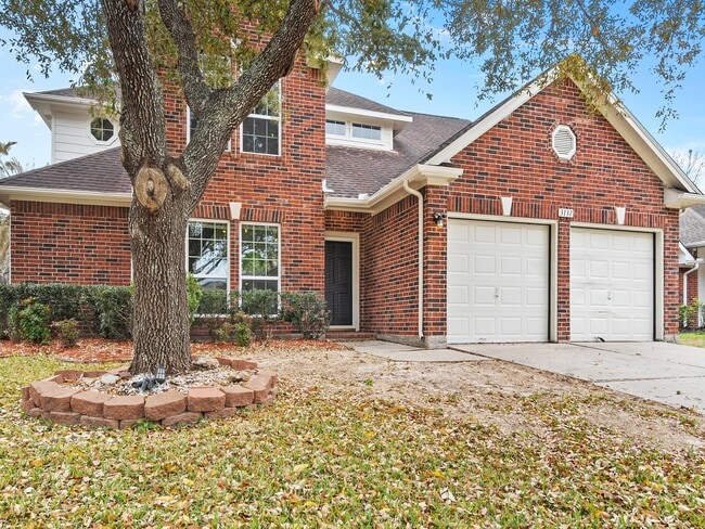 Building Photo - 3131 Signal Hill Dr
