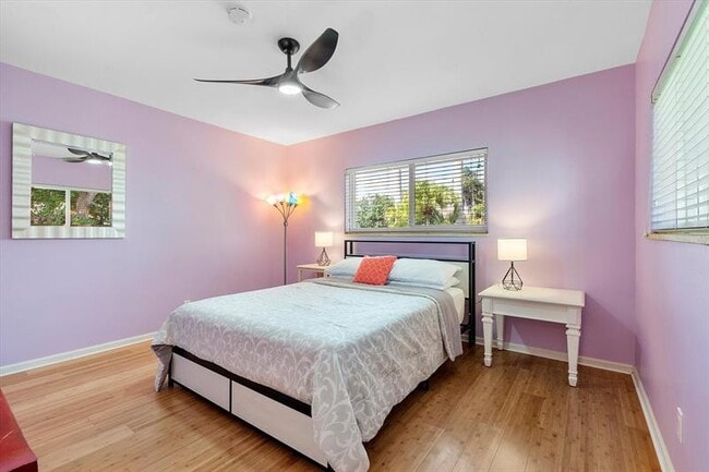 Building Photo - 2484 SE 12th St