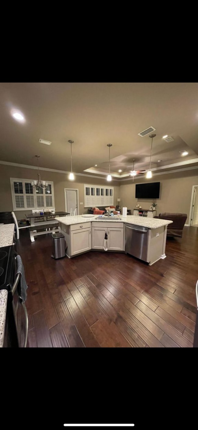 Building Photo - 6420 SW 50th St