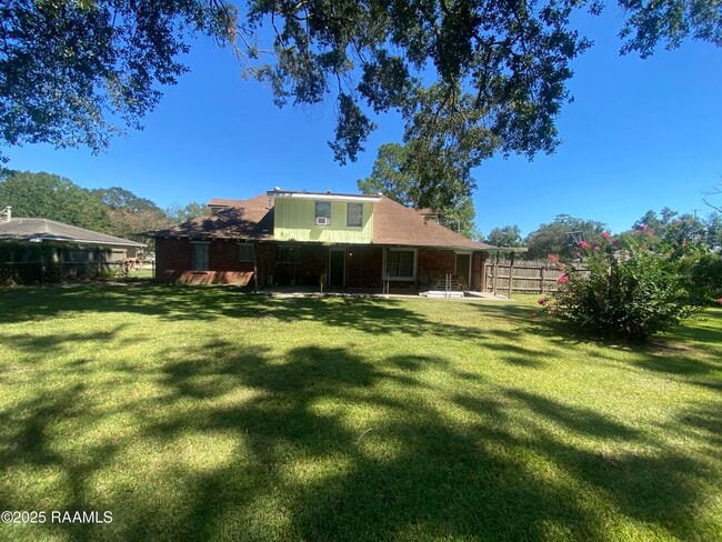 Building Photo - 1656 Bellridge Dr