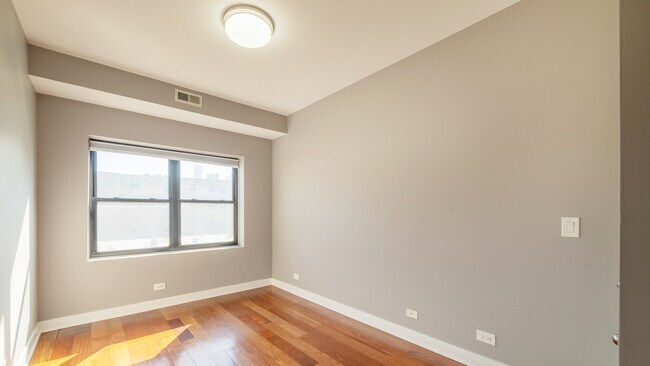 Building Photo - 651 N Milwaukee Ave