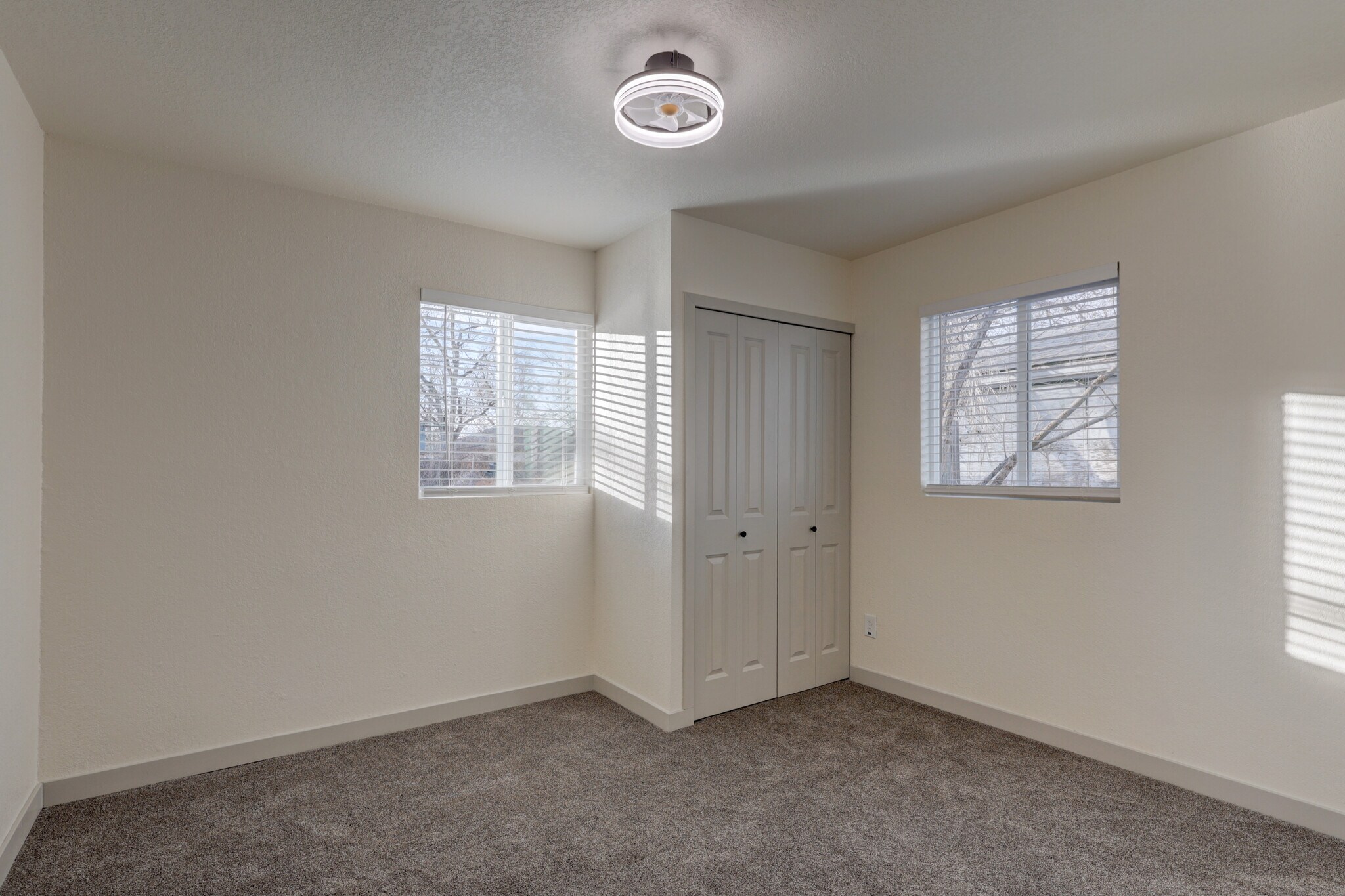 Building Photo - 1149 Victor St