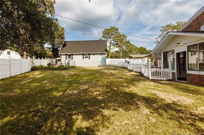 Building Photo - 2706 Colgate Dr