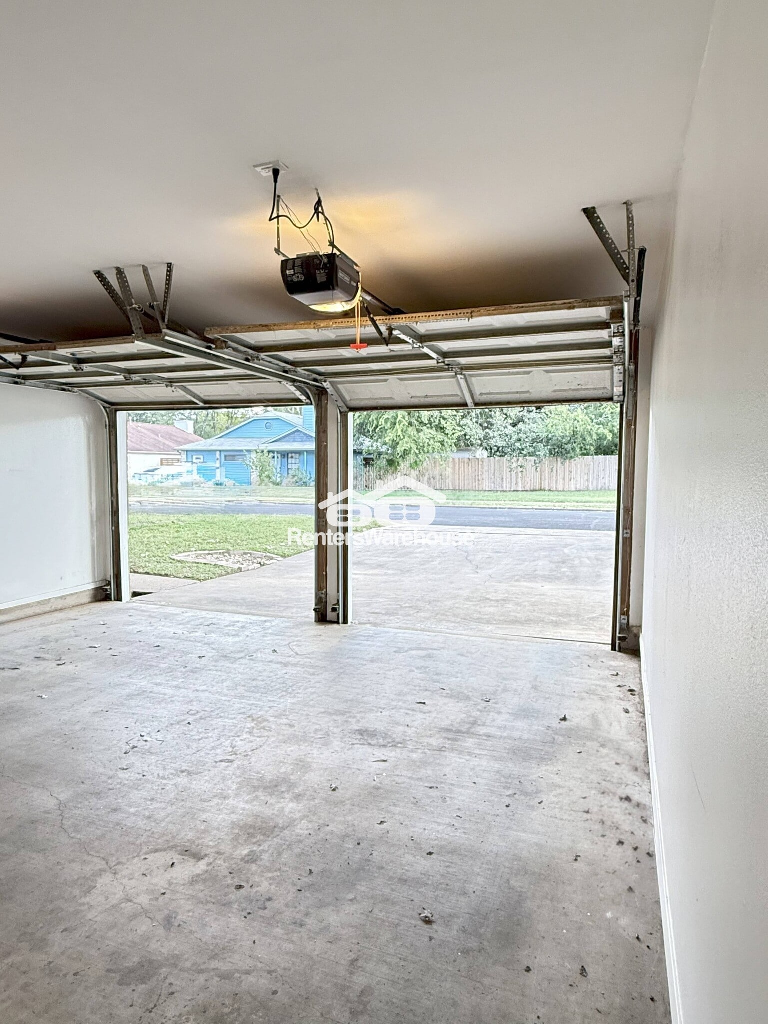Building Photo - 3814 Stonecroft Dr