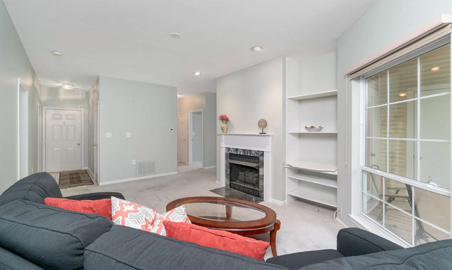 Building Photo - 2 Bedroom 2 Bath Condo Brookstone Baltimor...