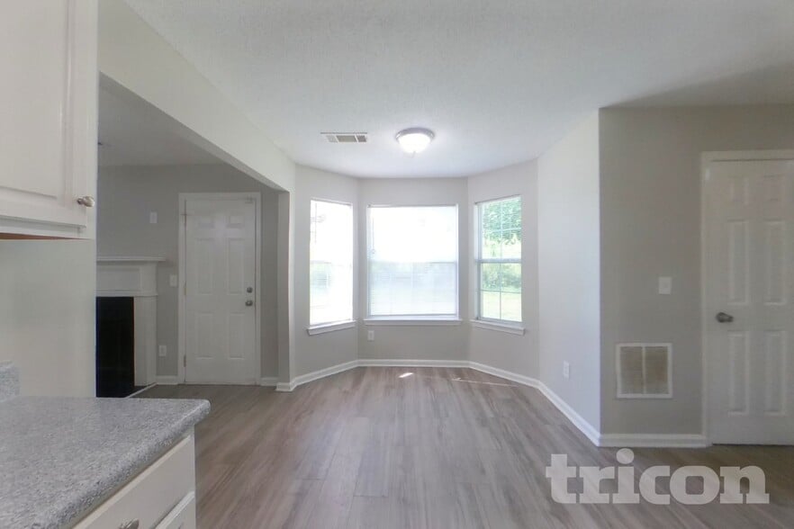 Building Photo - 464 Berkshire Pl