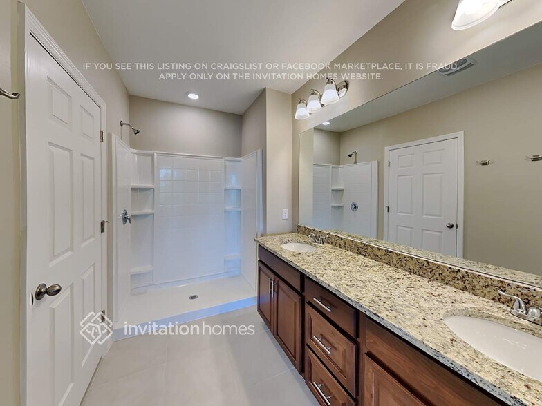 Building Photo - 5246 Shell Mound Cir