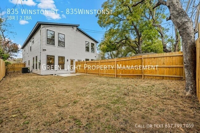 Building Photo - 835 Winston St