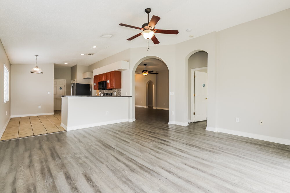 Building Photo - 30853 Sade Ct