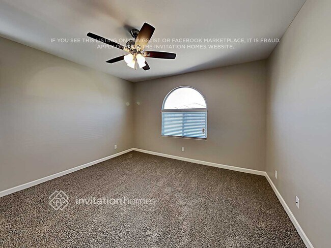 Building Photo - 43927 Caven Dr