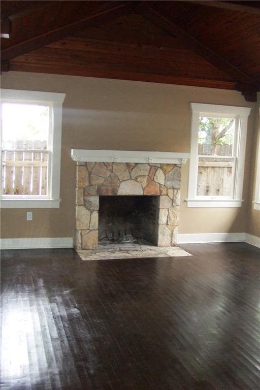 Building Photo - 700 E 45th St