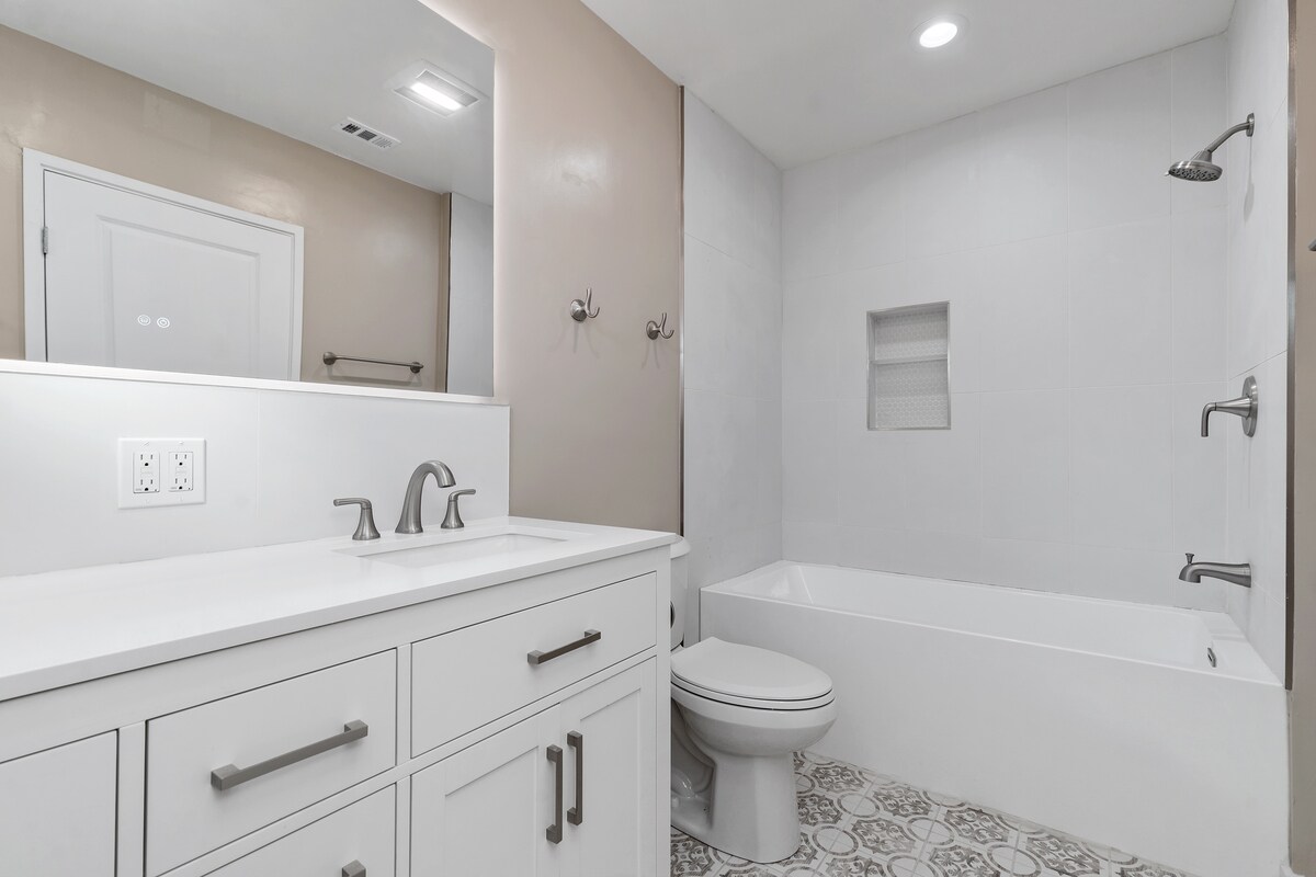 Building Photo - 4769 E Malta St