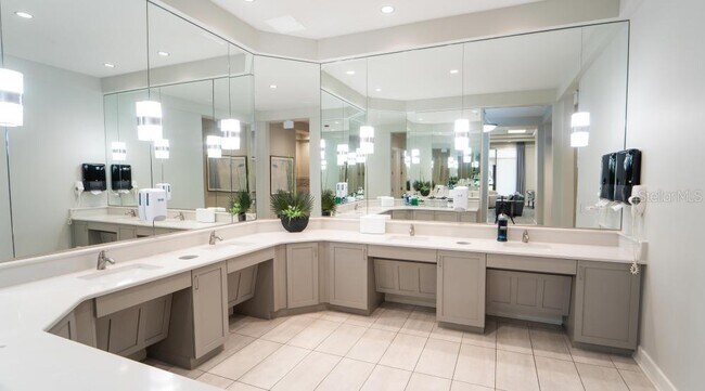 Building Photo - 17118 Vardon Ter