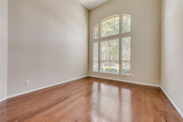 Building Photo - 3908 Clifton Dr