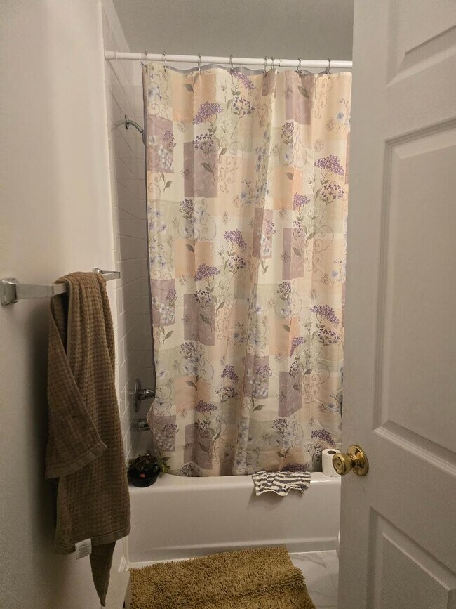 Building Photo - 4 Welty Ave