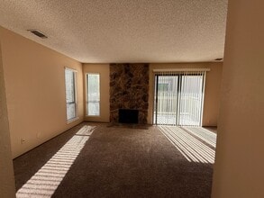 Building Photo - Charming 2-Bed, 2-Bath Condo in Auburn – Great Location & Move-In Ready