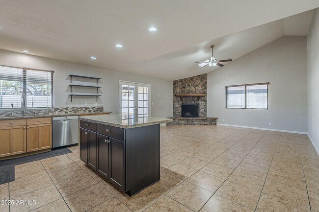 Building Photo - 2436 E Javelina Ave