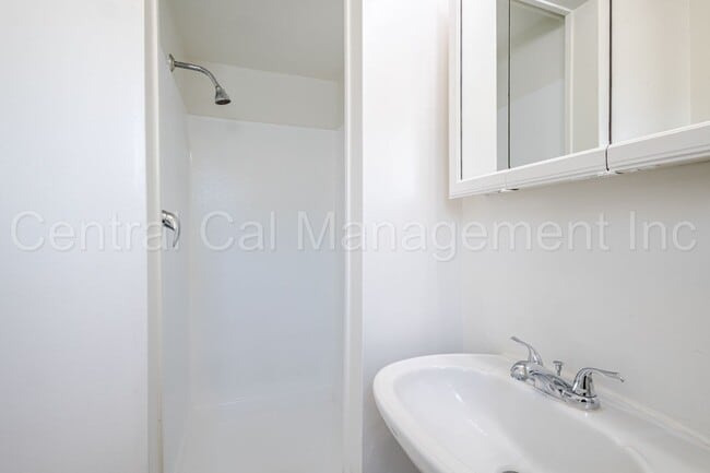 Building Photo - 2825 Park Way