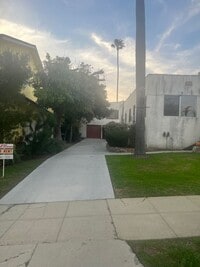 Building Photo - Charming 1-bedroom/1-bathroom unit