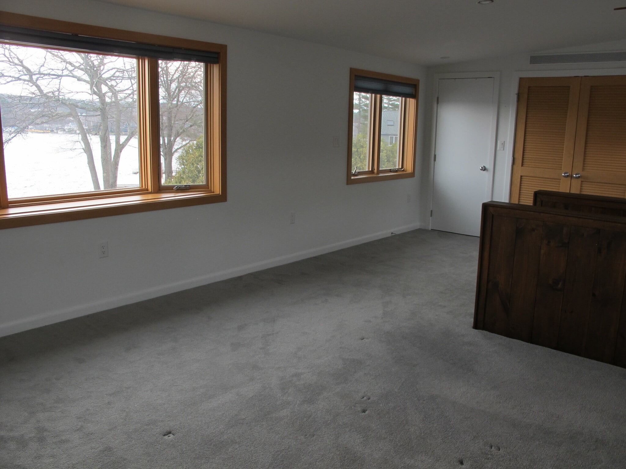 26x13 BR - 61 Pleasant St