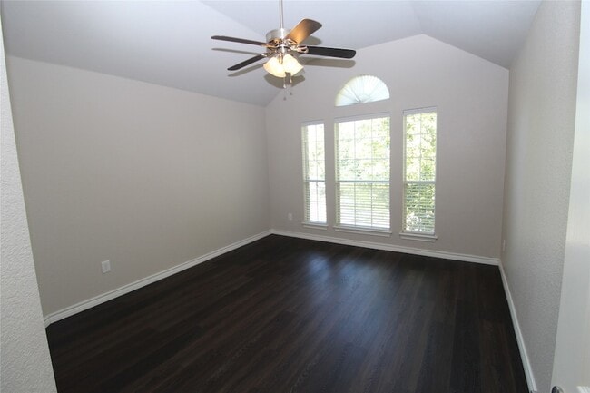 Building Photo - 15195 Shellwood Ln